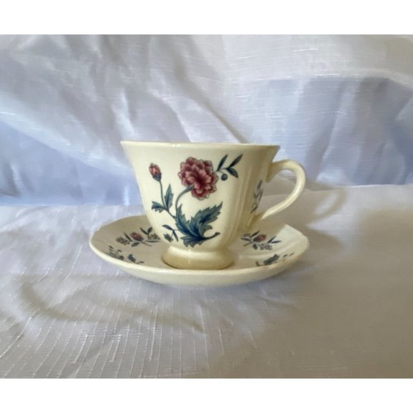 Wedgwood Williamsburg Potpourri Footed Tea Cup with Saucer - Picture 1 of 10